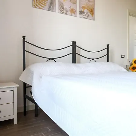 Studio 750 Meters From Porto! Apartament